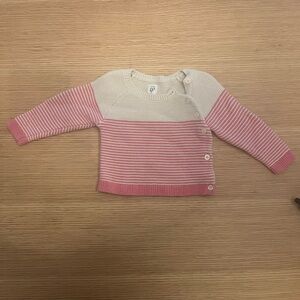 Gap baby sweater sized 12-18 months